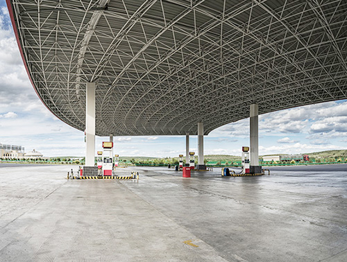 用鋼結(jié)構(gòu)在加油站搭建的標準